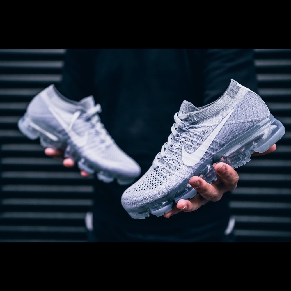 Nike Vapormax Flyknit Grey